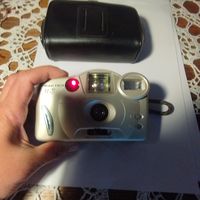 Пленочный фотоаппарат с пленкой