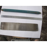 Мельхиор ещё советский,30 см*6см толщина 1,2 мм,на блёсна+украшения, продаётся в виде трубки-разрезать придётся покупателю,хорошо паять, резать,не магнит,отлично полируется.