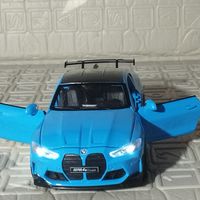 BMW M4 COUPE Nevad  1:32, со звуком и светом Модель немецкого автомобиля, Китай.