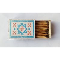 Спичечный коробок. Новый. Со спичками. Красный оборот.