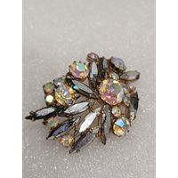 Все лоты с 1р.Красивая брошь