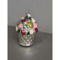 Корзина с цветами. Вариант 2. Достаточно редкая игрушка из СССР.