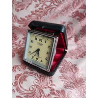 Дорожный коллекционный будильник Слава. 80-е годы.