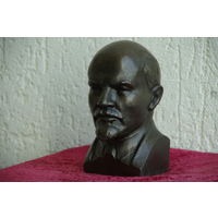 Бюст  Ленин  ( авт. Лотов )  высота 18 см