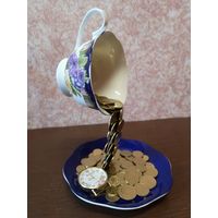 Денежная чашка. Панно из монет. Аукцион с 1.00 руб.