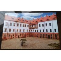 Мирский замок Во дворе замка