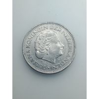 Недерланды 1 гульден 1972 года .
