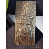 Панно чеканка Женское лицо