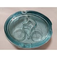 Редкая пепельница Неман, купоросное стекло, состояние