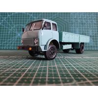 Масштабная модель МАЗ-500Г Бортовой Масштаб 1/43 Наш автопром