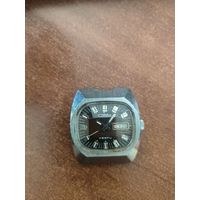 Кварцевые часы Слава "Танк". Без МПЦ