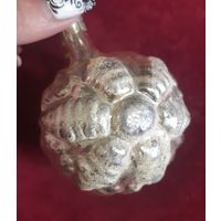 Ёлочная игрушка Снежный Цветок, стекло. СССР