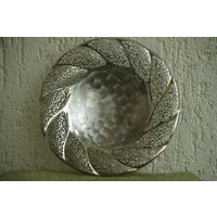 Ваза  ( диаметр 23,5 см , высота 5,5 см )