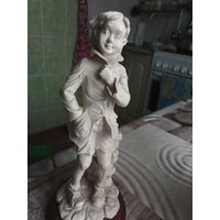 Бедный студент,мокрый фарфор