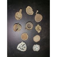 10 старых курительных крышечек