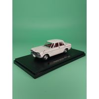 Prince Skyline  от EBBRO 1:43