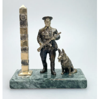 Статуэтка Пограничник СССР с собакой Бронза/Змеевик