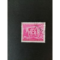 ГДР 1954 Марка "День почтовой марки" (гашение без клея, след от наклейки) Mi.445а (х) каталог 1.00 евро