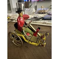 Старая механическая машинка на заводится ключом много Лотов с рубля