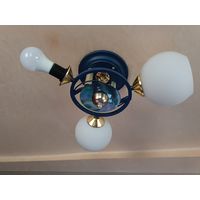 Люстра потолочная 3 плафона без 1 плафона или на запчасти