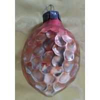 Елочная игрушка Орех