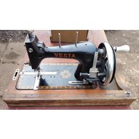 Антикварная швейная машинка Vesta (Германия)