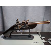 Пистолет старинный двуствольный зажигалка дерево муляж макет сувенирный винтаж ретро интерьер