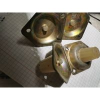 СТОЙКИ ДЛЯ РАДИОАППАРАТУРЫ