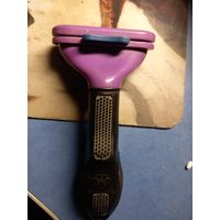 Расчёска для вычесывания шерсти животного FURMINATOR