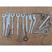 Сьемники -набор.Для снятия любых магнитол и муз центров с авто и другого.