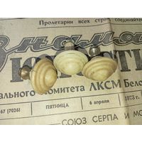 Мебельная фурнитура СССР . ( Не магнит )