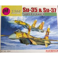 Сборная модель SU-35/37 DRAGON 1:144