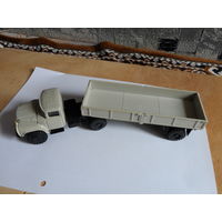 Модель автомобиля ЗИЛ-130В1 с ОДАЗ-885  масштаб 1/43