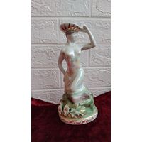 КОЛЛЕКЦИОННАЯ ФАРФОРОВАЯ СТАТУЭТКА БАРЫШНЯ В ШЛЯПКЕ АВТОРСКАЯ РАБОТА КФЗ ОРИГИНАЛ  .  Распродажа Коллекции !!! . Экспресс  Аукцион не с рубля без МПЦ и прочего 3 ДНЯ  .Много лотов в продаже .