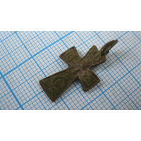 Крестик старинный, нательный. Бронза, литье.