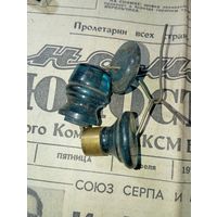 Мебельная фурнитура СССР . ( Не магнит )