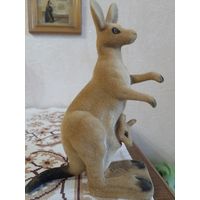 Статуэтка Кенгуру с кингуренком