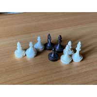 Миниатюрные магнитные шахматы СССР. Фигурки, остатки