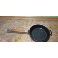 Сковорода Биол чугунная со съемной ручкой 20 см