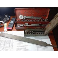 2 набора головок и напильник 50 см . СССР