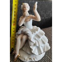 Балерина с зеркалом. SBL Regal House Collection. Англия.