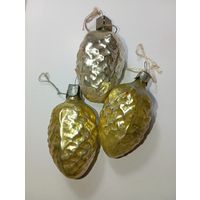 Наконечник на ёлку , винтаж , стекло , Шишки , СССР .