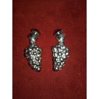 Две миниатюрные ручки для шкафчика или шкатулки Виноград одним лотом