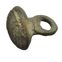 Старинная пуговица-гирька с орнаментом