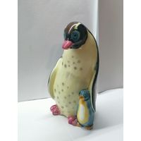 Фаянсовая статуэтка Пингвины