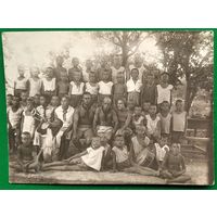 Фото пионерского отряда. Артек?.1930-е?. 7х10 см.