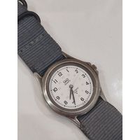 Часы наручные Q&Q. На ходу, обслужены