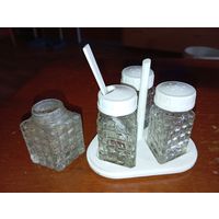 Набор бутылочек для специй . СССР . + Одна в бонус .