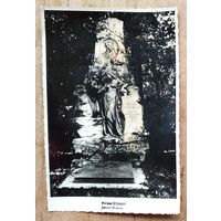 Фото памятника на могиле композитора Иоганна Штраусса. Вена. Центральное кладбище. 11х17.5 см.