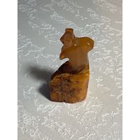 Белочка. Янтарь. ф-ка "Паланга" СССР.
